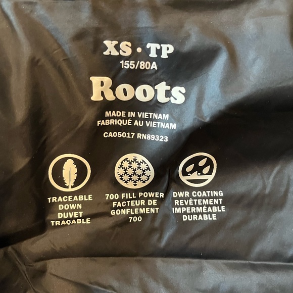 Roots | Down Jacket - Picture 6 of 7